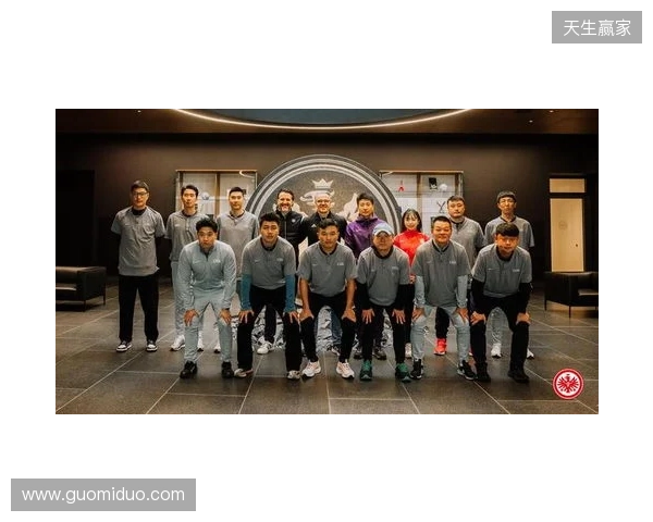 法兰克福与中国足协开展深度交流,双方围绕多个议题展开深入讨论 法兰克福与中国足协开展深度交流,双方围绕多个议题展开深入讨论