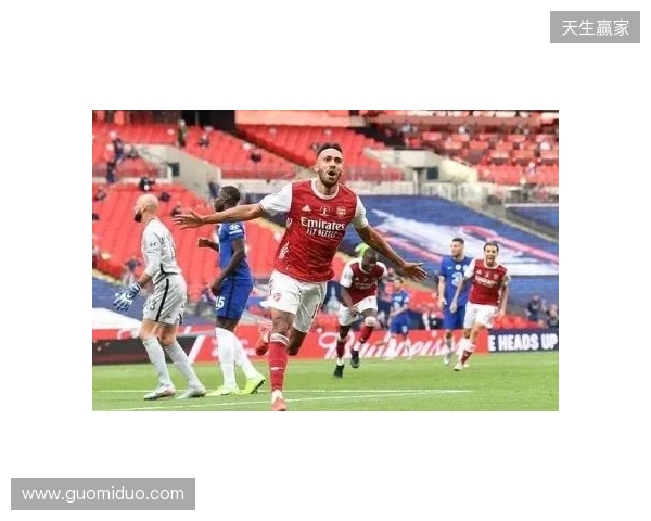 TA：英超过去10赛季中，怀特是唯一单场6抢断+6解围的枪手球员