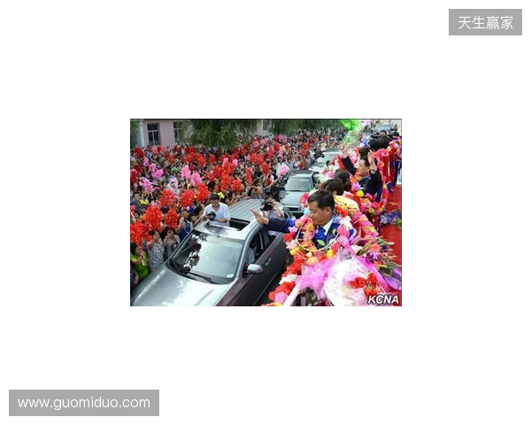 夺得湘超冠军！永州队球员乘坐花车回城，市民夹道欢迎